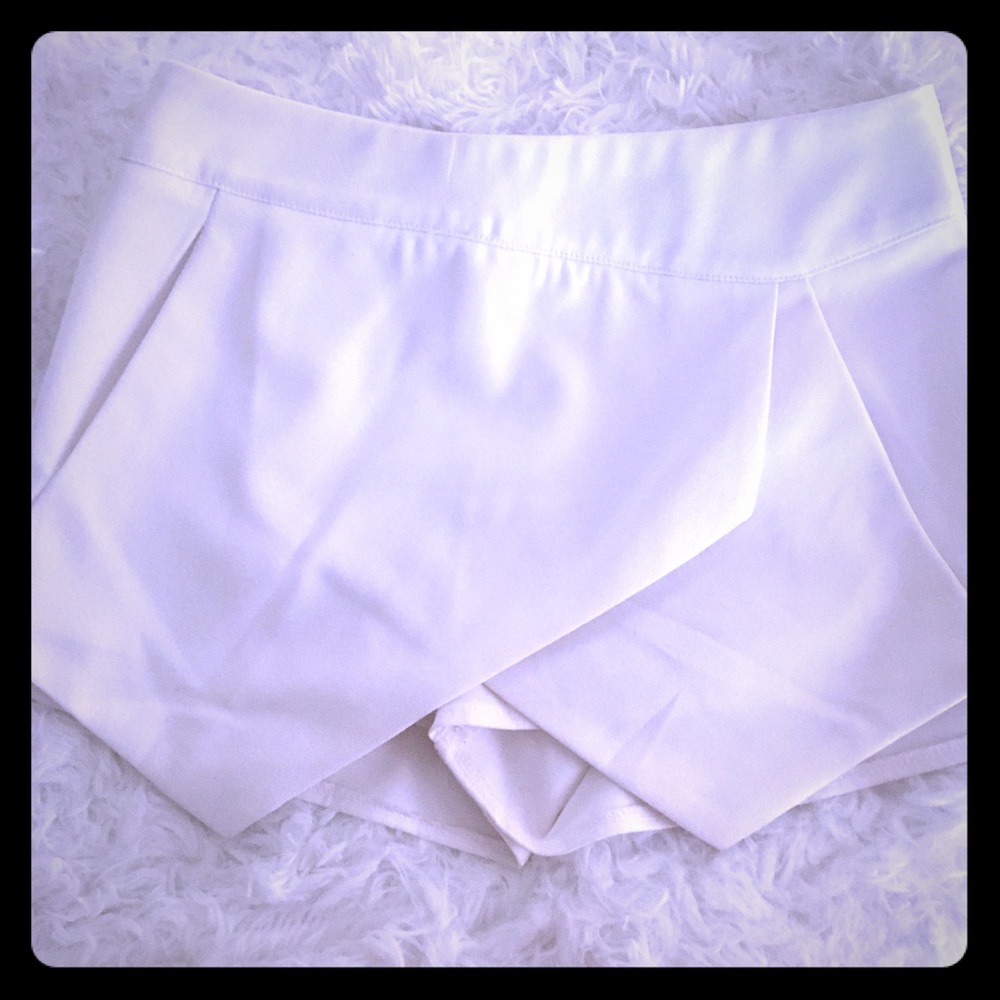 White skort